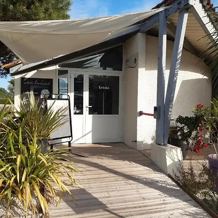 Hotel Magnifique Mobil - 4 Etoiles -les Charmettes 409 - Charente Maritime Les Mathes